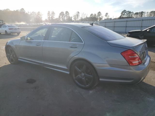 WDDNG7DB5CA429645 - 2012 MERCEDES-BENZ S 550 GRAY photo 2