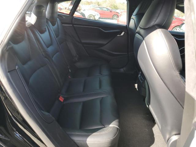 5YJSA1E24LF413566 - 2020 TESLA MODEL S Սև լուսանկար 10