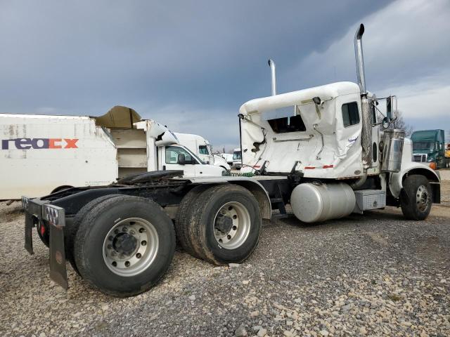 1XP5DR9X3WD443516 - 1998 PETERBILT 379 WHITE photo 4