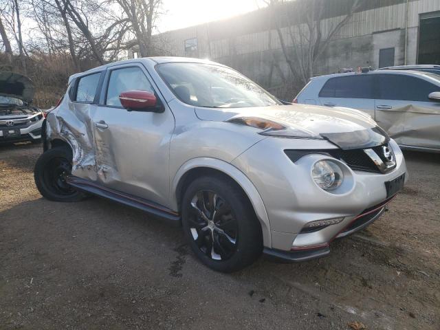 JN8AF5MV9FT559001 - 2015 NISSAN JUKE S SILVER photo 4