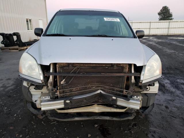 2HKYF181X4H589958 - 2004 HONDA PILOT LX SILVER photo 5