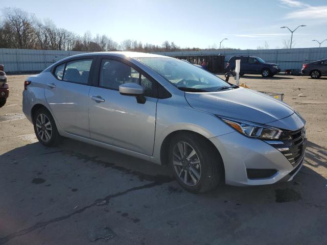 3N1CN8EV8PL853375 - 2023 NISSAN VERSA SV GRAY photo 4