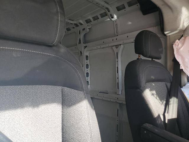 3C6TRVCG1JE112654 - 2018 RAM PROMASTER 2500 HIGH თეთრი ფოტო 10