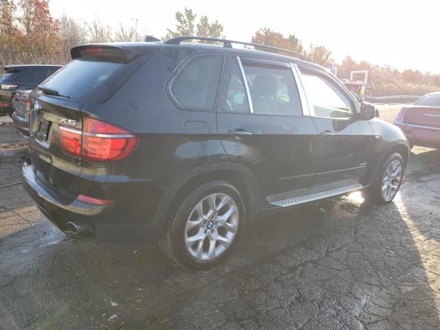 5UXZV4C55BL743485 - 2011 BMW X5 XDRIVE35I BLACK photo 3