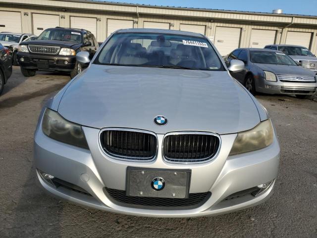 WBAPH7G5XANM48135 - 2010 BMW 328 I SILVER photo 5