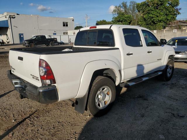5TFJU4GN2FX071086 - 2015 TOYOTA TACOMA DOUBLE CAB PRERUNNER WHITE photo 3