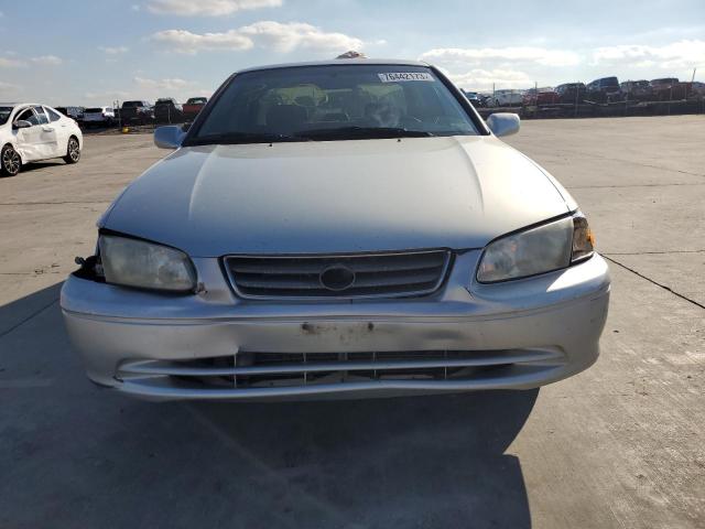 JT2BG22K5Y0516485 - 2000 TOYOTA CAMRY CE SILVER photo 5