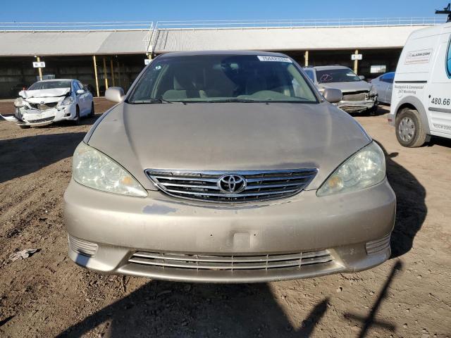 4T1BE32KX5U006118 - 2005 TOYOTA CAMRY LE BEIGE photo 5