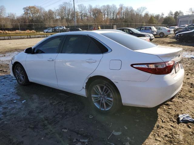 4T1BF1FK3GU153797 - 2016 TOYOTA CAMRY LE WHITE photo 2