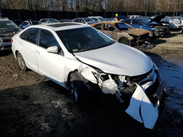 4T1BF1FK3GU153797 - 2016 TOYOTA CAMRY LE WHITE photo 4