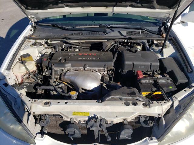 4T1BE32K35U603790 - 2005 TOYOTA CAMRY LE WHITE photo 11