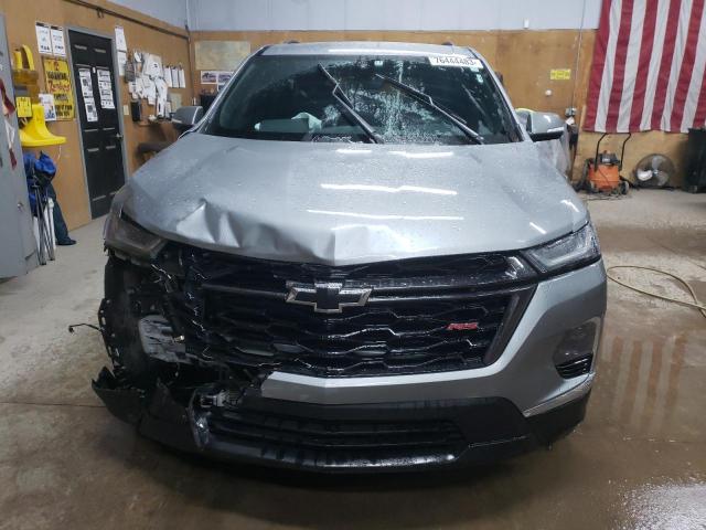 1GNEVJKW8PJ163568 - 2023 CHEVROLET TRAVERSE RS SILVER photo 5