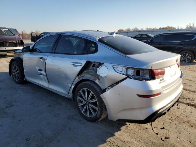 5XXGU4L11KG367585 - 2019 KIA OPTIMA EX SILVER photo 2