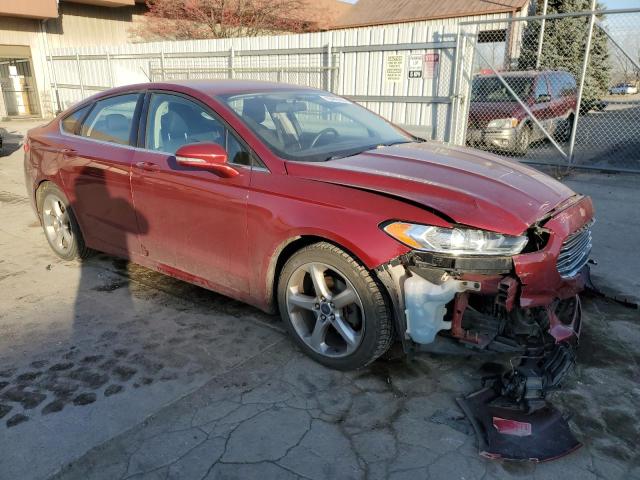 1FA6P0H79E5395321 - 2014 FORD FUSION SE MAROON photo 4