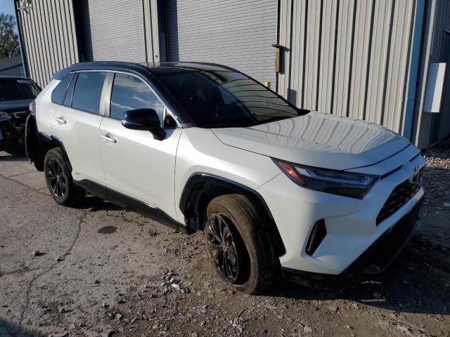 2T3E6RFV4NW036675 - 2022 TOYOTA RAV4 XSE WHITE photo 4