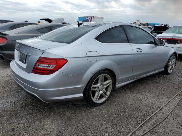 WDDGJ4HB5DF981752 - 2013 MERCEDES-BENZ C 250 SILVER photo 3