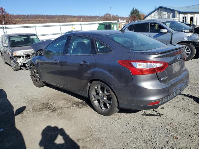 1FADP3F24EL396761 - 2014 FORD FOCUS SE GRAY photo 2