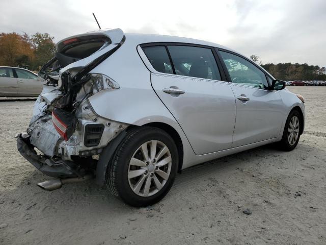 KNAFX5A81E5195931 - 2014 KIA FORTE EX SILVER photo 3