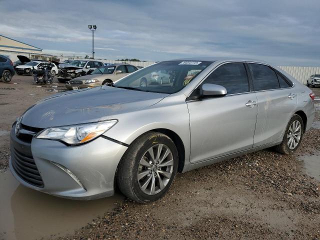 4T1BF1FK4HU778114 - 2017 TOYOTA CAMRY LE SILVER photo 1