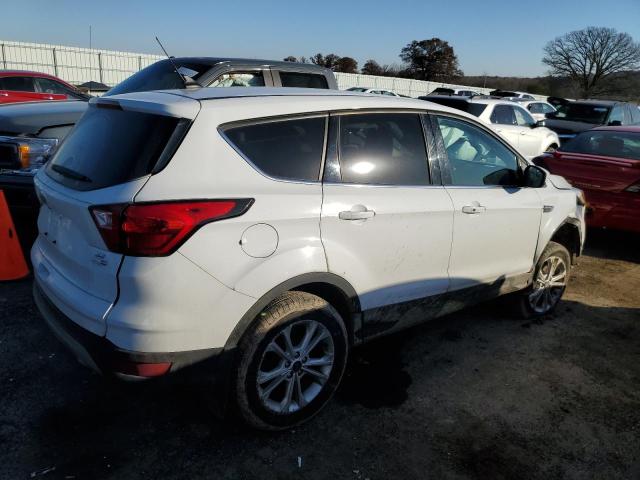 1FMCU9GD5KUB31351 - 2019 FORD ESCAPE SE WHITE photo 3