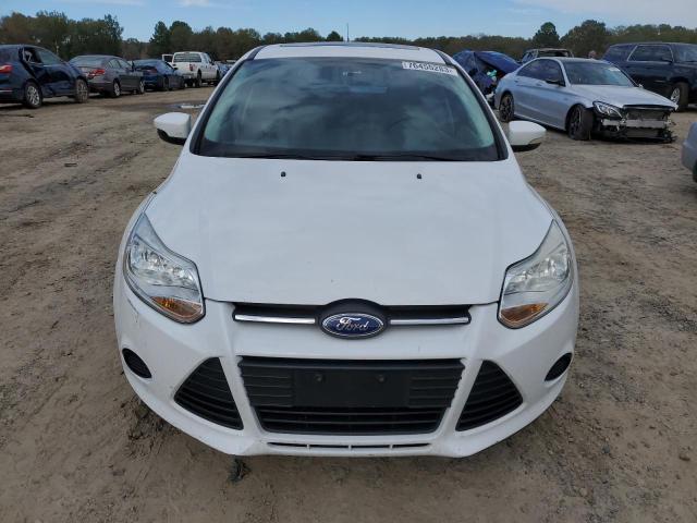 1FADP3K28EL140189 - 2014 FORD FOCUS SE WHITE photo 5