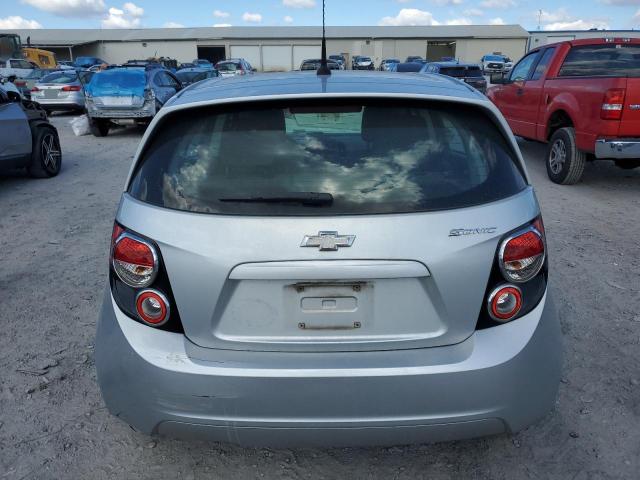 1G1JA6SH3C4166168 - 2012 CHEVROLET SONIC LS SILVER photo 6