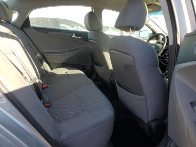 5NPEB4AC5BH153950 - 2011 HYUNDAI SONATA GLS SILVER photo 10