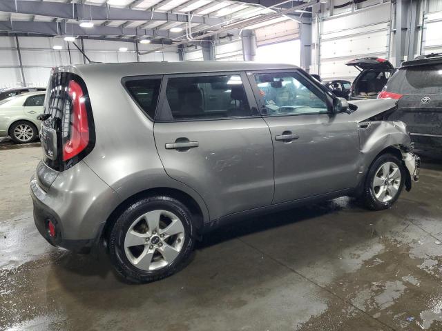 KNDJN2A28H7436938 - 2017 KIA SOUL GRAY photo 3