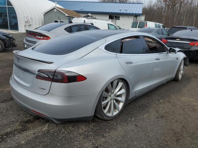5YJSA1CP1DFP21116 - 2013 TESLA MODEL S Արծաթագույն լուսանկար 3