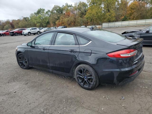 3FA6P0HD1LR163649 - 2020 FORD FUSION SE BLACK photo 2