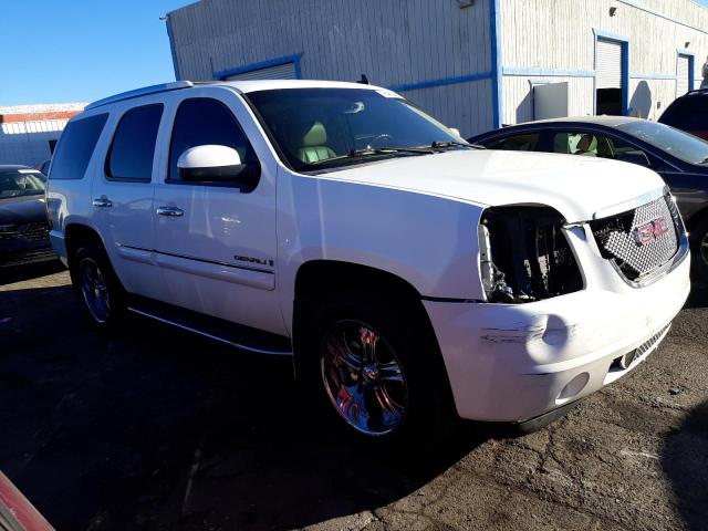 1GKFK63857J316592 - 2007 GMC YUKON DENALI WHITE photo 4