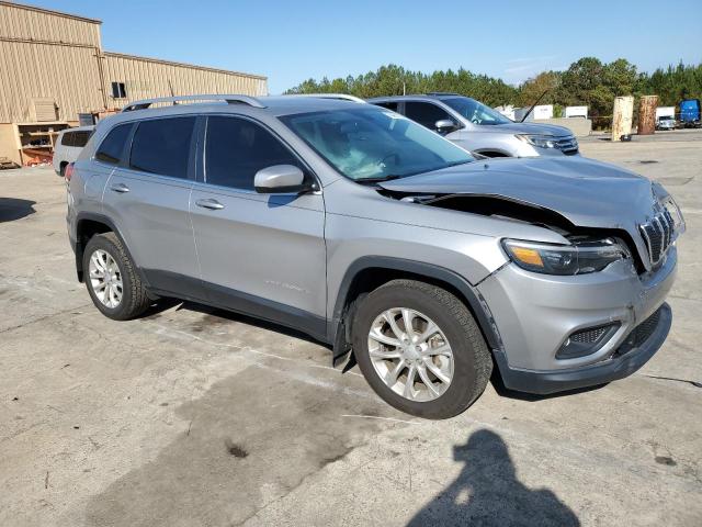 1C4PJLCX4KD353665 - 2019 JEEP CHEROKEE LATITUDE SILVER photo 4