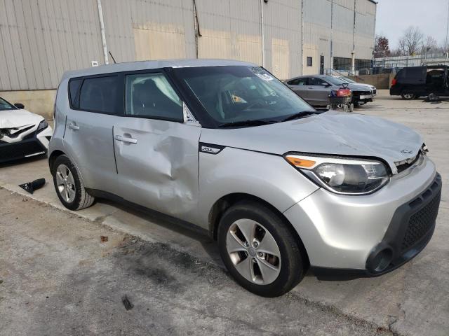 KNDJN2A29G7821441 - 2016 KIA SOUL SILVER photo 4