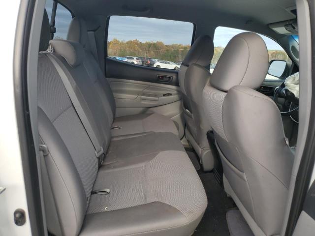 5TFJU4GN0DX049648 - 2013 TOYOTA TACOMA DOUBLE CAB PRERUNNER WHITE photo 10