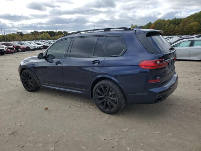 5UXCX6C07L9C42678 - 2020 BMW X7 M50I BLUE photo 2