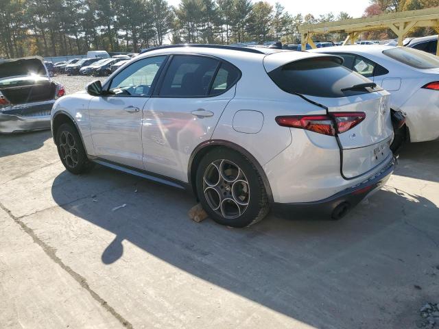 ZASPAKBN7N7D29512 - 2022 ALFA ROMEO STELVIO TI GRAY photo 2