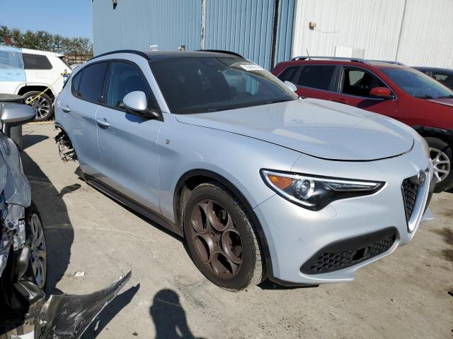 ZASPAKBN7N7D29512 - 2022 ALFA ROMEO STELVIO TI GRAY photo 4