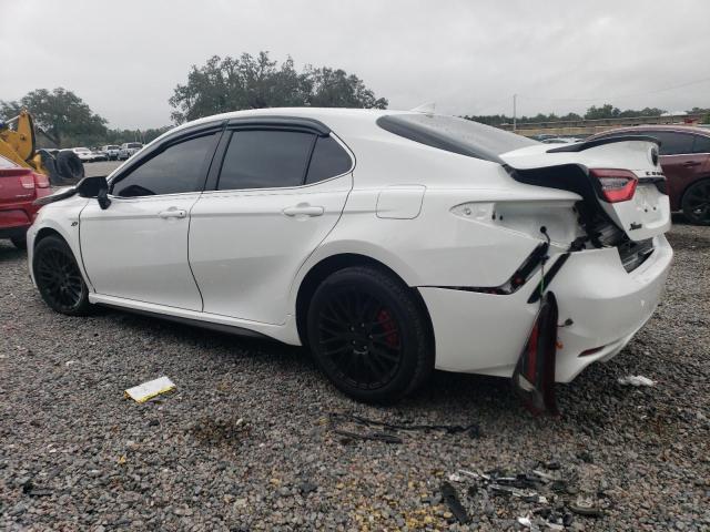 4T1G11AK3PU785999 - 2023 TOYOTA CAMRY SE NIGHT SHADE WHITE photo 2