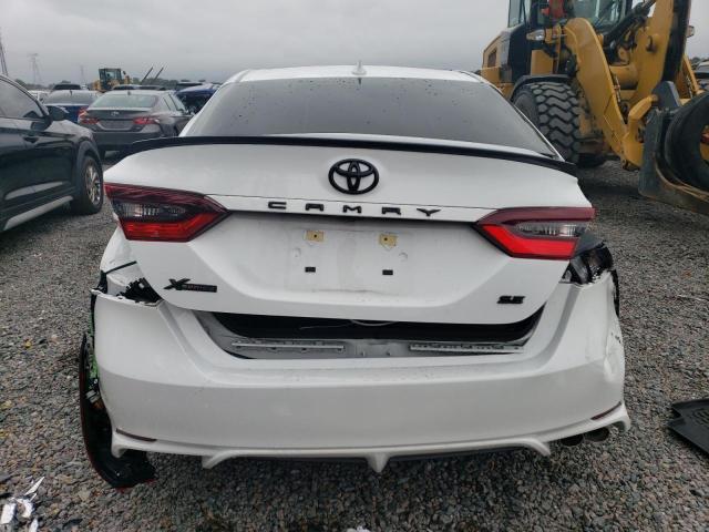 4T1G11AK3PU785999 - 2023 TOYOTA CAMRY SE NIGHT SHADE WHITE photo 6