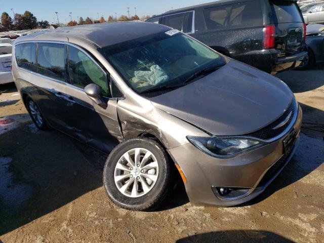 2C4RC1FG8JR237450 - 2018 CHRYSLER PACIFICA TOURING PLUS TAN photo 4