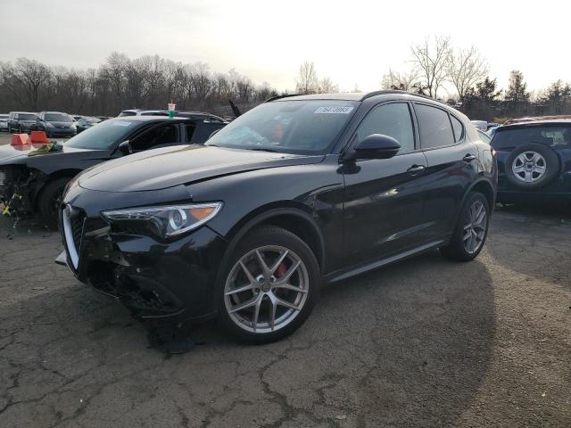 ZASFAKPN4J7B78434 - 2018 ALFA ROMEO STELVIO SPORT Schwarz Foto 1