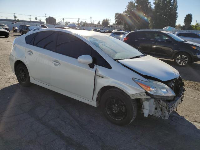 JTDKN3DU5F2003370 - 2015 TOYOTA PRIUS WHITE photo 4