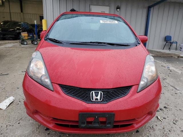 JHMGE8H3XCC027463 - 2012 HONDA FIT RED photo 5