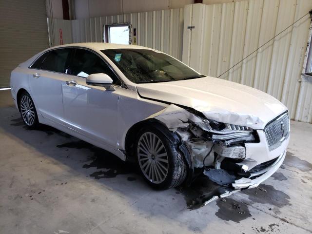 3LN6L5E90HR638052 - 2017 LINCOLN MKZ RESERVE WHITE photo 4