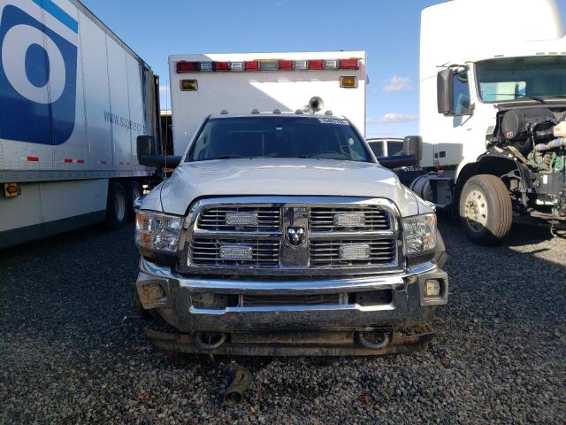 3C7WDMCL8CG296819 - 2012 DODGE RAM 5500 ST WHITE photo 5