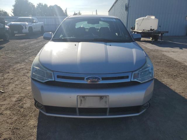 1FAHP36N69W132540 - 2009 FORD FOCUS SES SILVER photo 5