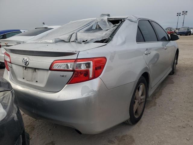 4T1BF1FKXEU326857 - 2014 TOYOTA CAMRY L SILVER photo 3