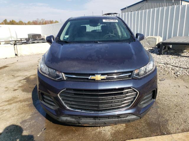 3GNCJKSB9JL279156 - 2018 CHEVROLET TRAX LS GRAY photo 5