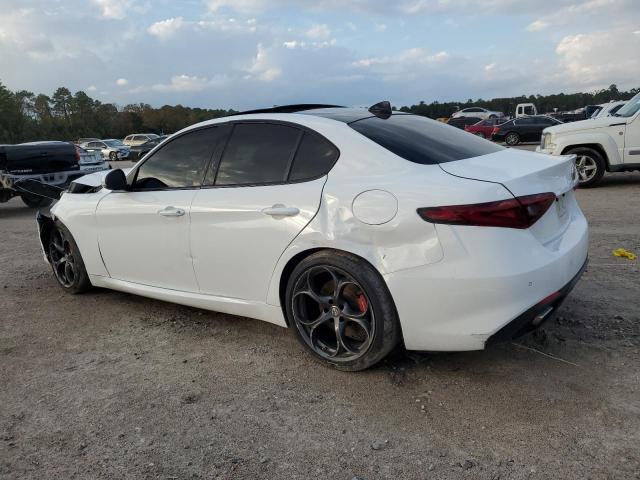 ZARFAECN9J7571948 - 2018 ALFA ROMEO GIULIA TI WHITE photo 2