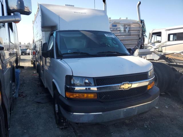 1GB0GRF78N1240777 - 2022 CHEVROLET EXPRESS G3 WHITE photo 4